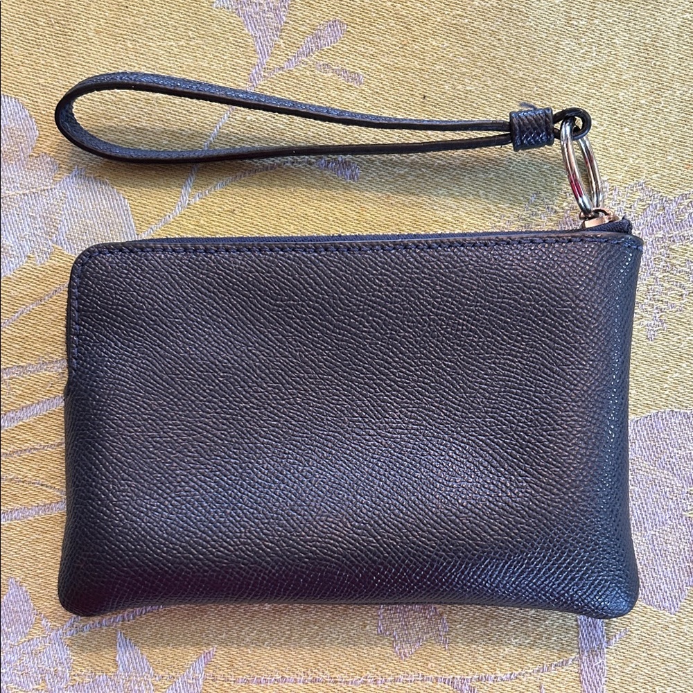 Coach Corner Zip Wristlet in Dark Navy Crossgrain Leather - Picture 2 of 6